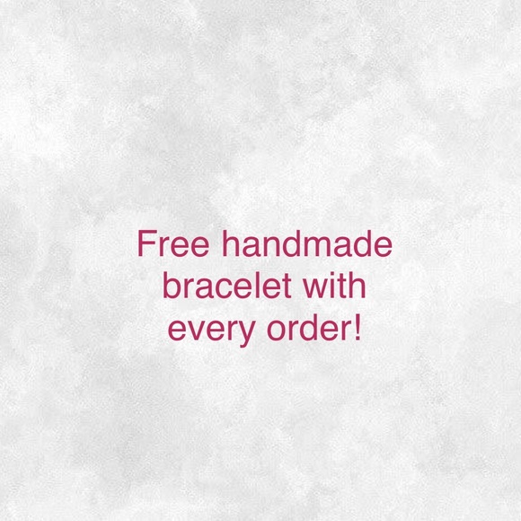 🌾 Oyster Shell Painting 12 x 12 canvas - Picture 4 of 5